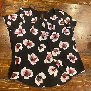 RW & Co Black Floral Cap Sleeved Blouse Size XL